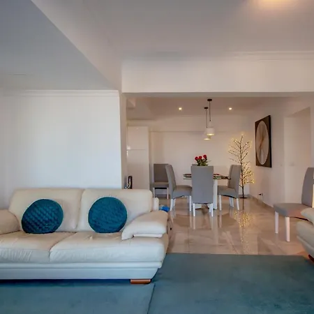 Infinito Penthouse Luxury Terrace アルブフェイラ